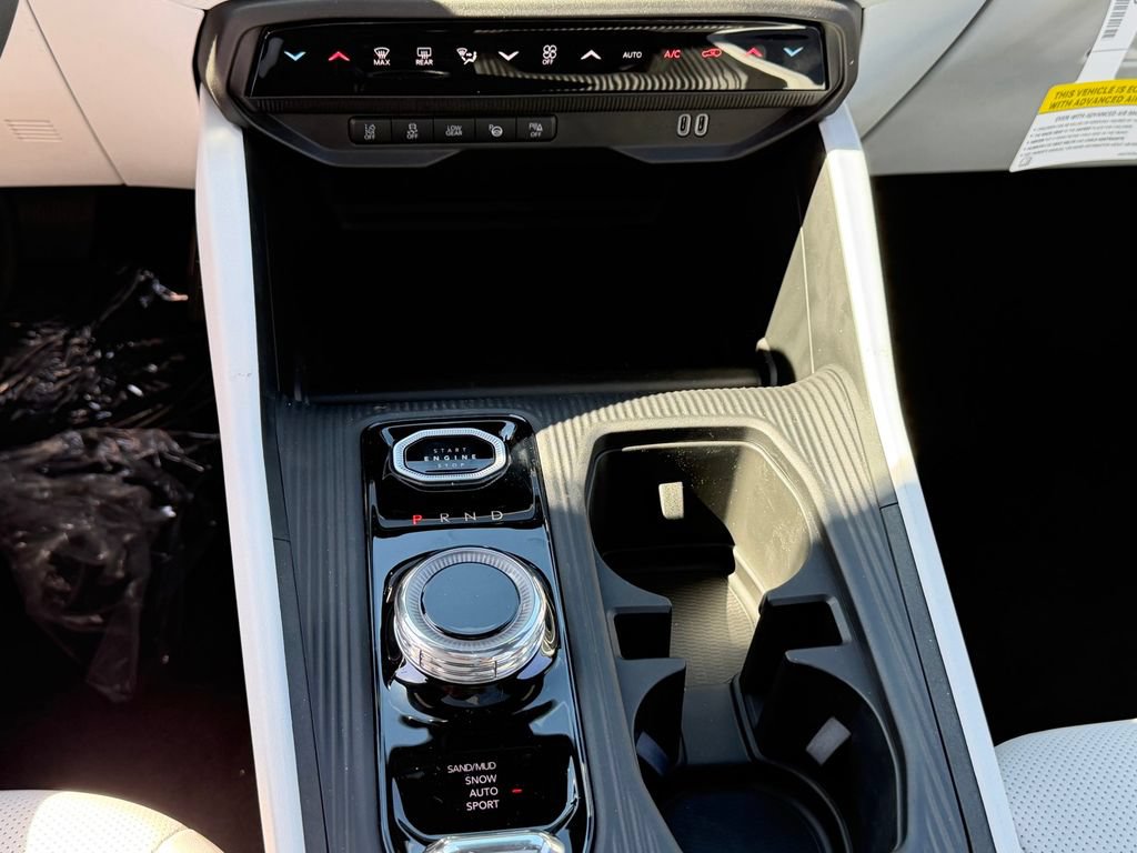 New 2026 Jeep Cherokee Overland w/ Advanced Pro Tech Group AWD/4WD image 13