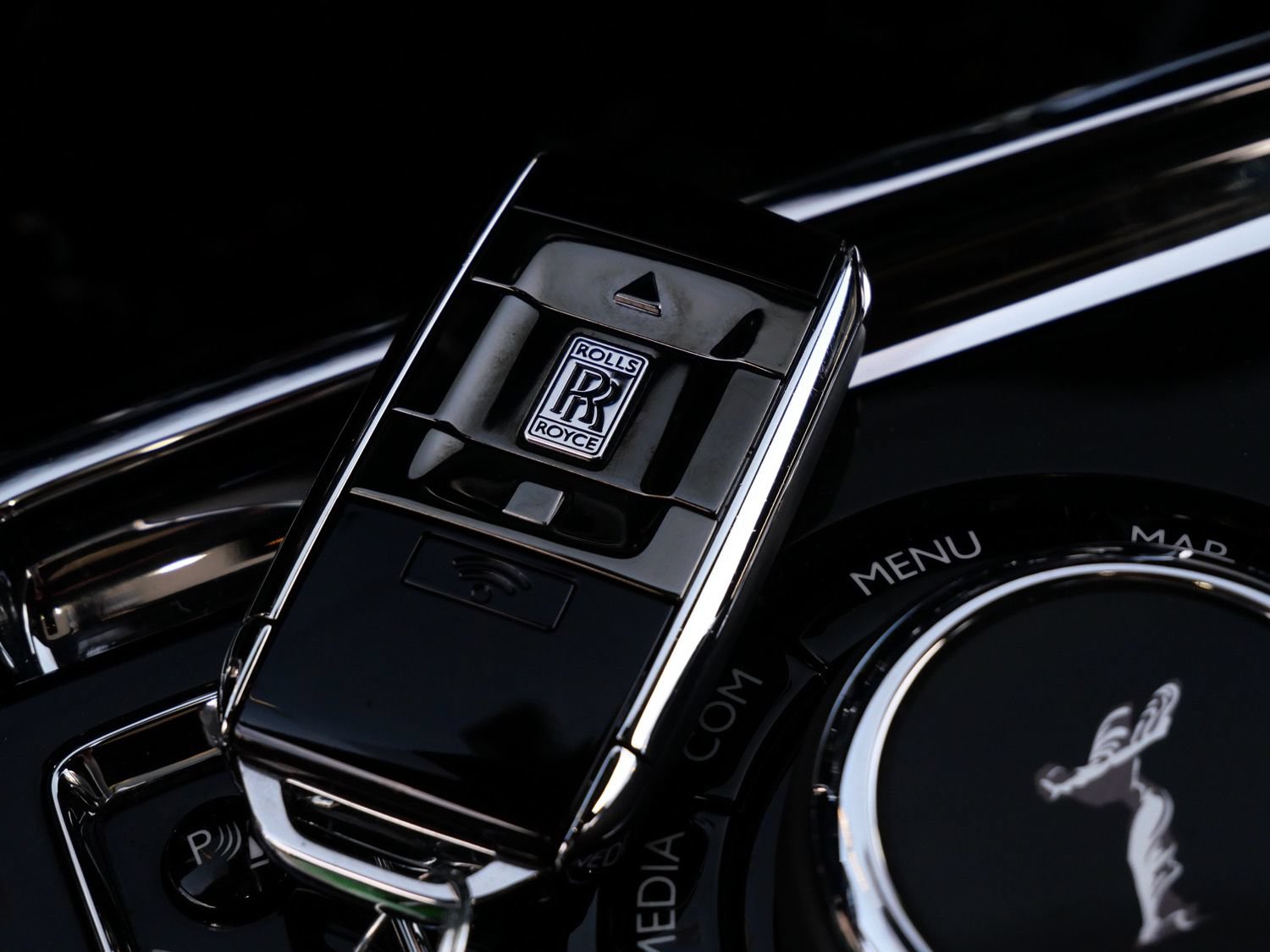 Certified 2022 Rolls-Royce Cullinan AWD/4WD image 20