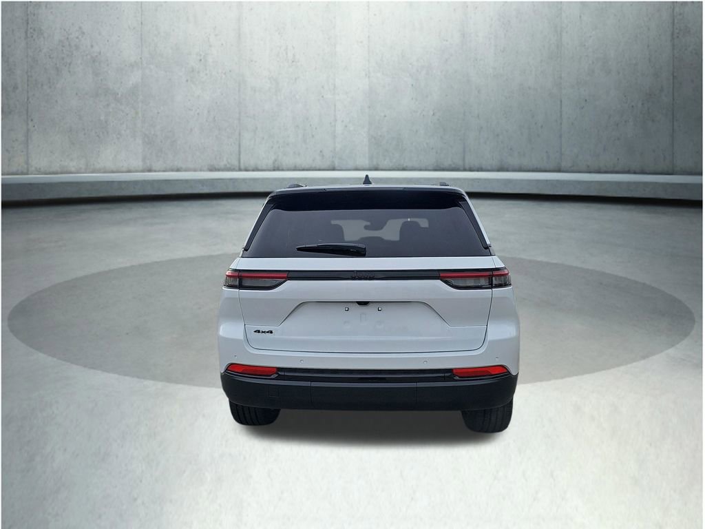 New 2025 Jeep Grand Cherokee Altitude AWD/4WD image 6