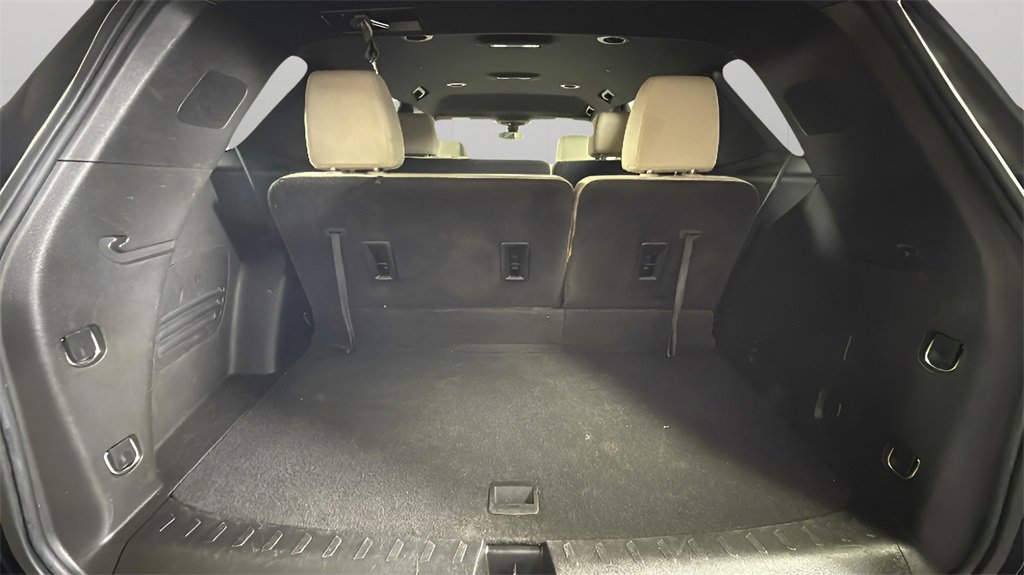 Used 2023 Chevrolet Traverse LS w/ Safety Package image 27
