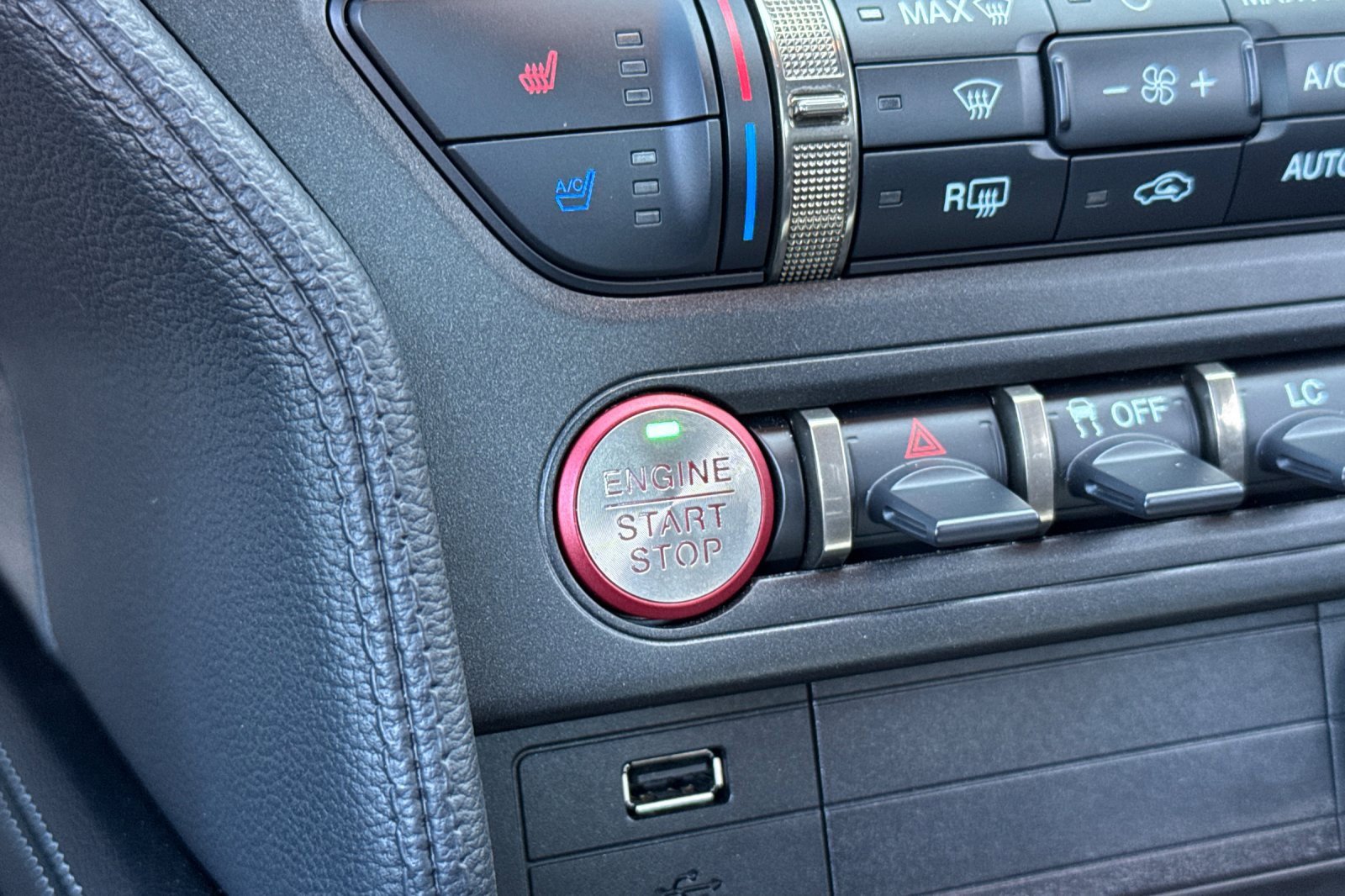 Used 2020 Ford Mustang Shelby GT350 w/ Technology Package image 21