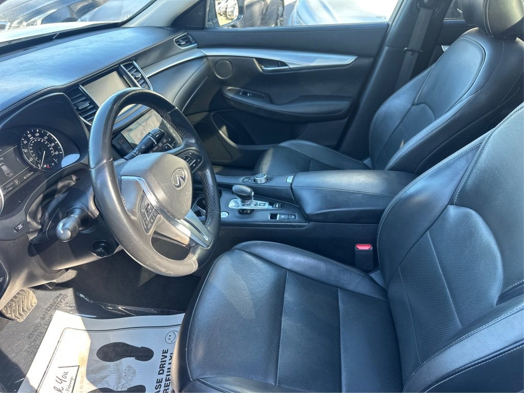 Used 2019 INFINITI QX50 Essential w/ Premium Heat Package image 12