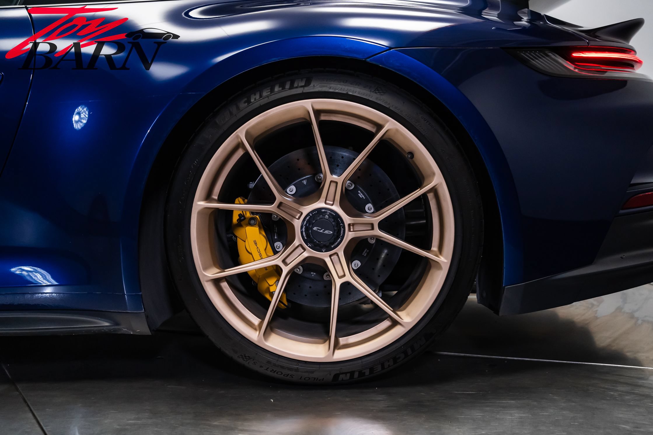 Used 2022 Porsche 911 GT3 RWD image 18