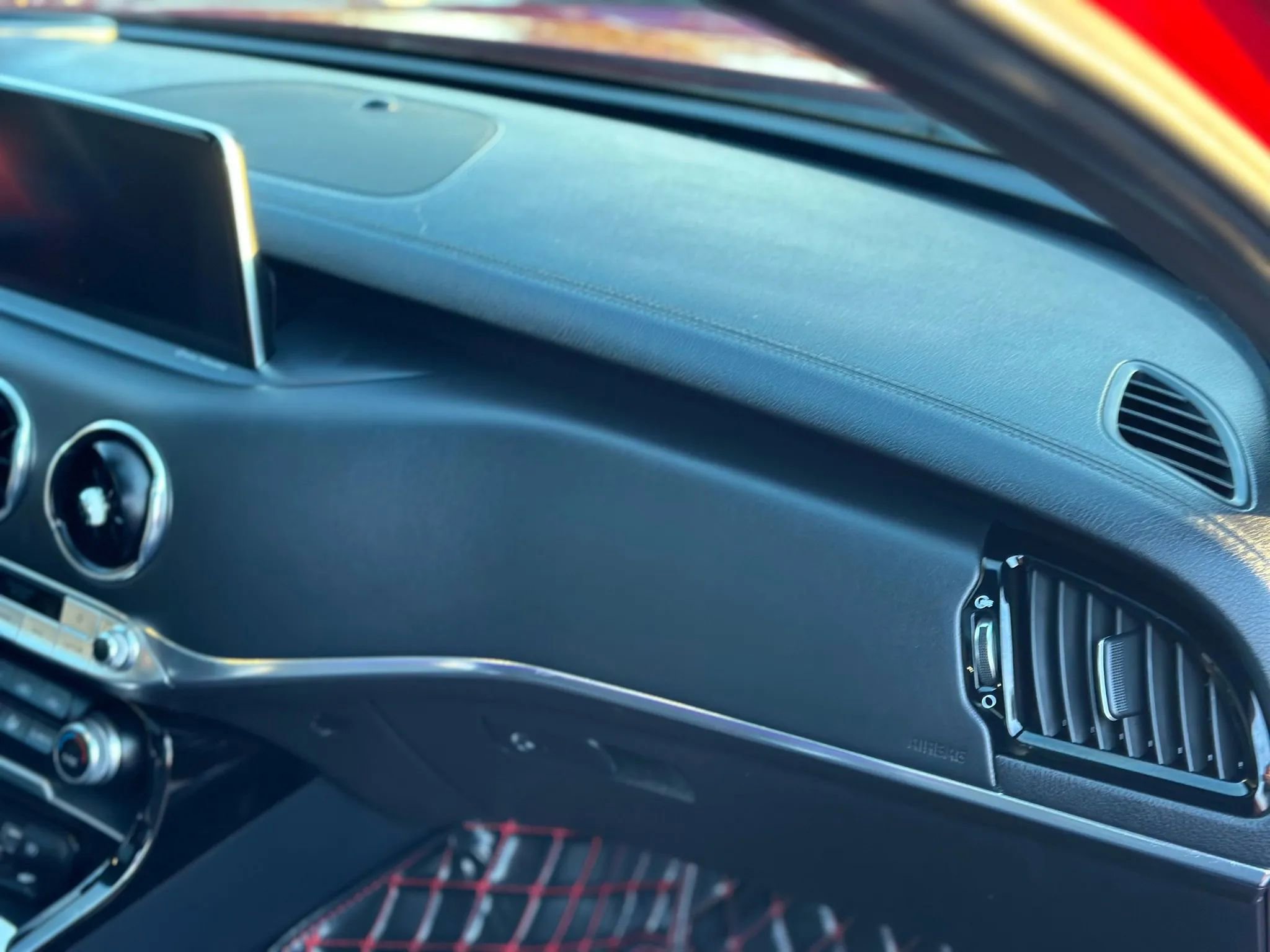 Used 2018 Kia Stinger GT2 image 24