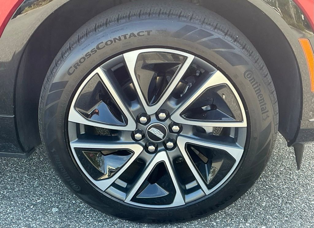 Used 2025 Cadillac Optiq Sport 2 w/ LPO, Floor Liner Package image 11