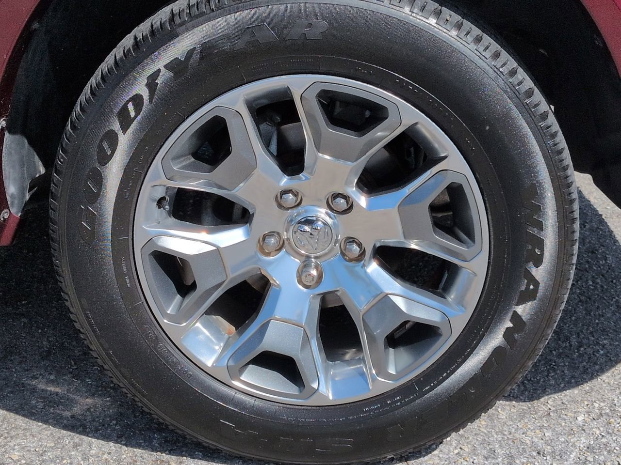 Used 2017 RAM 1500 Limited AWD/4WD image 11