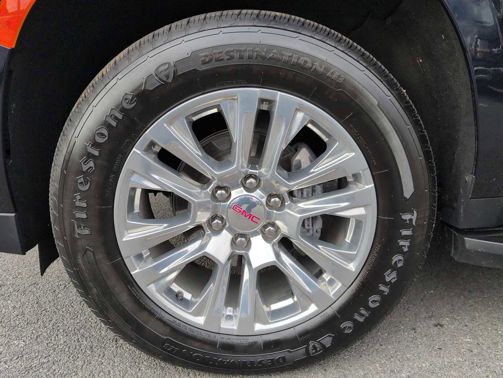 Used 2024 GMC Yukon XL Denali image 14