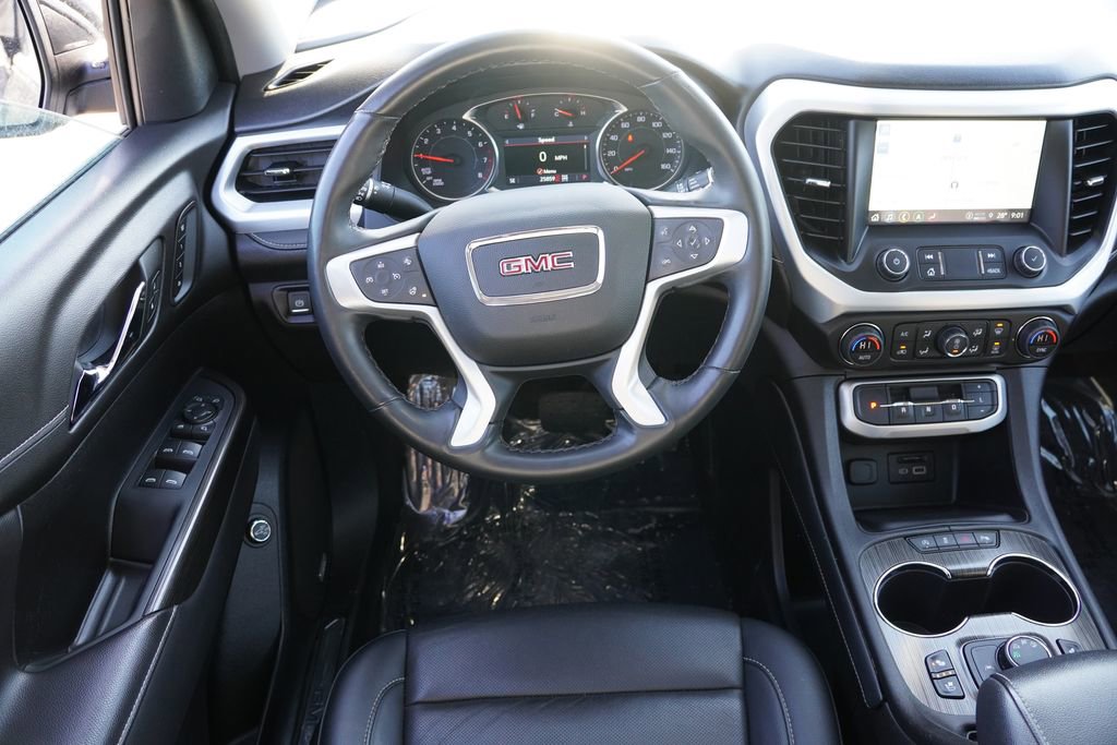 Certified 2023 GMC Acadia SLT w/ Preferred Package image 24