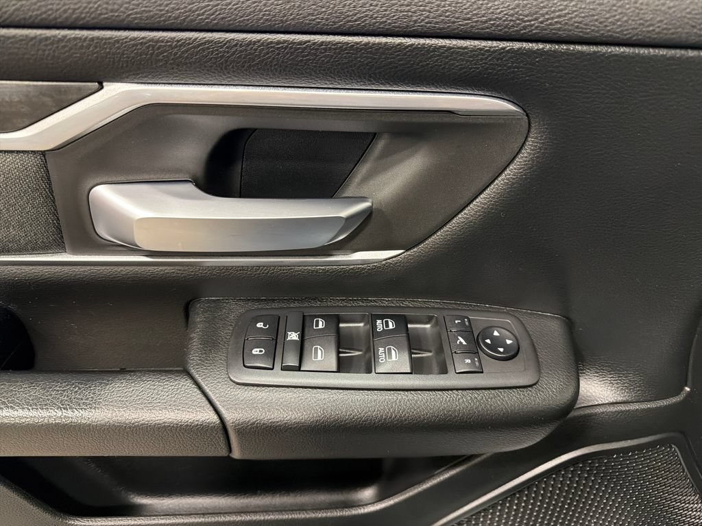 Used 2019 RAM 1500 Big Horn AWD/4WD image 15