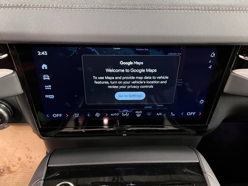 Used 2025 Lincoln Navigator Reserve w/ Jet Appearance Package image 11