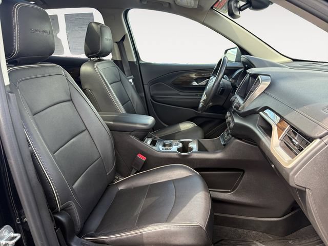 Used 2020 GMC Terrain Denali w/ Denali Premium Package AWD/4WD image 15