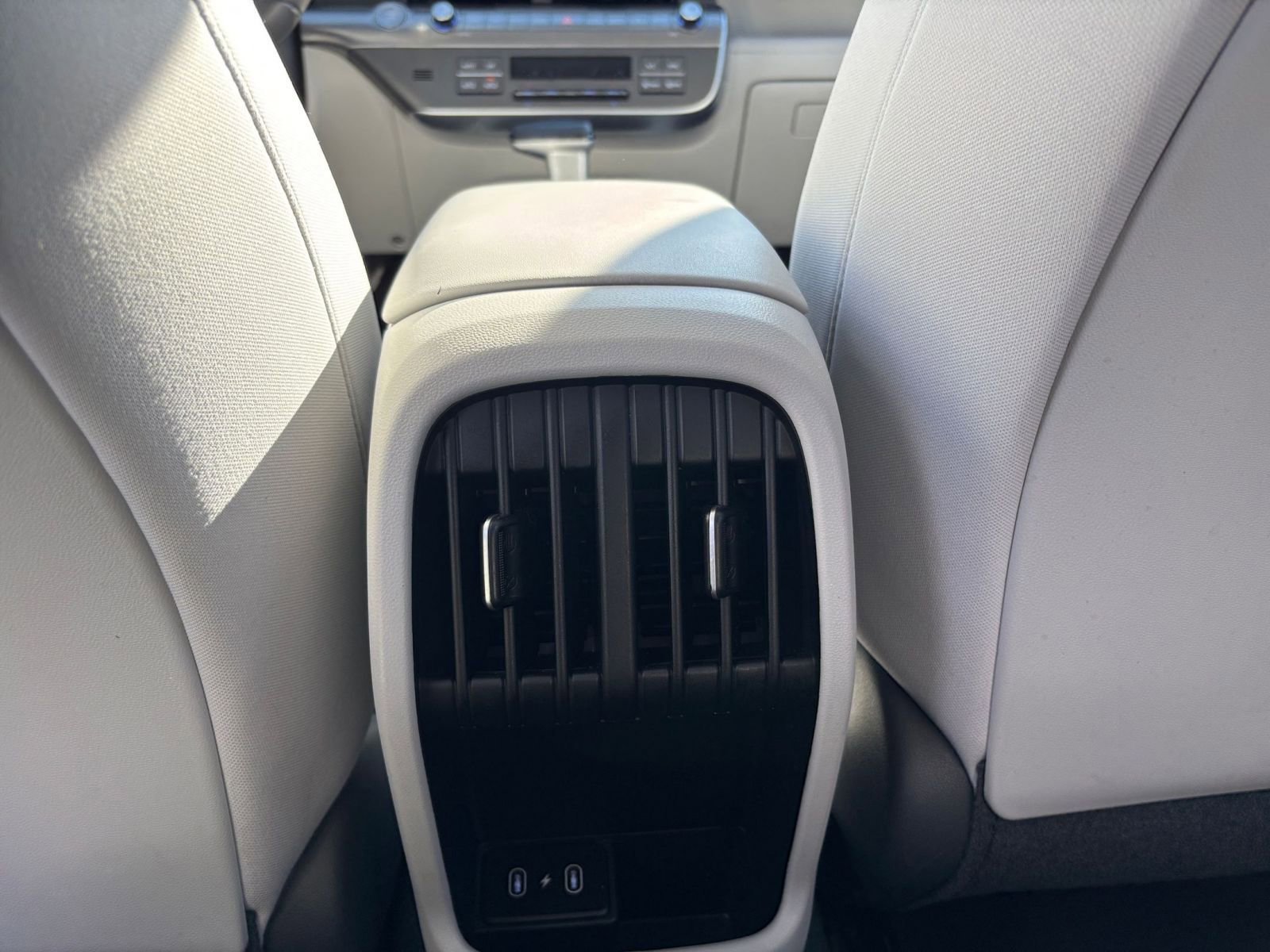 Used 2025 Hyundai Kona SEL image 24