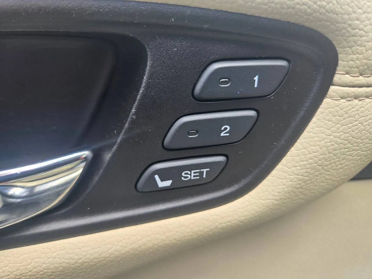 Used 2014 Acura RDX w/ Technology Package AWD/4WD image 6