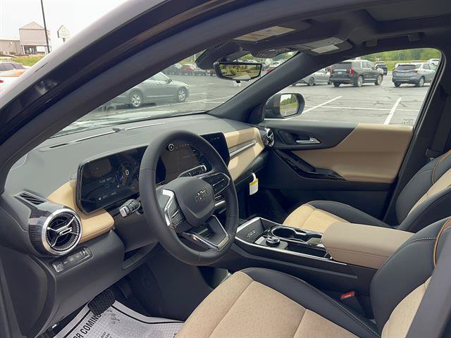 New 2026 Chevrolet Equinox ACTIV w/ Convenience Package III AWD/4WD image 14