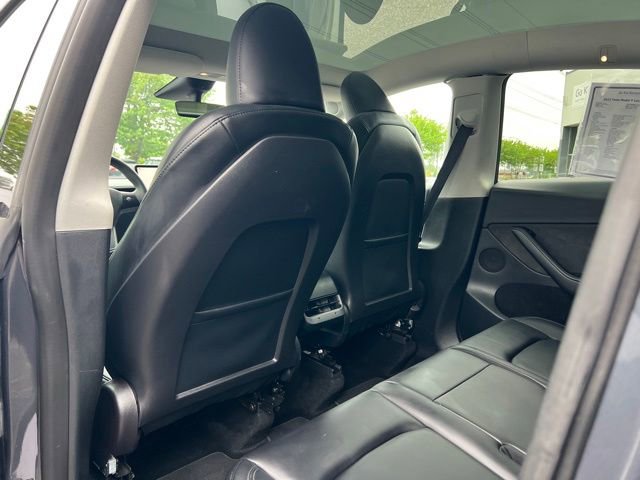 Used 2023 Tesla Model Y Long Range AWD/4WD image 11