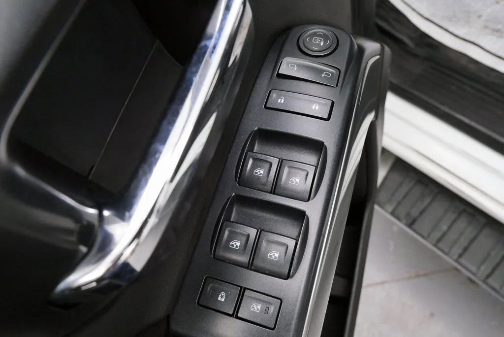 Used 2016 Chevrolet Silverado 2500 LT w/ LT Fleet Convenience Package AWD/4WD image 15