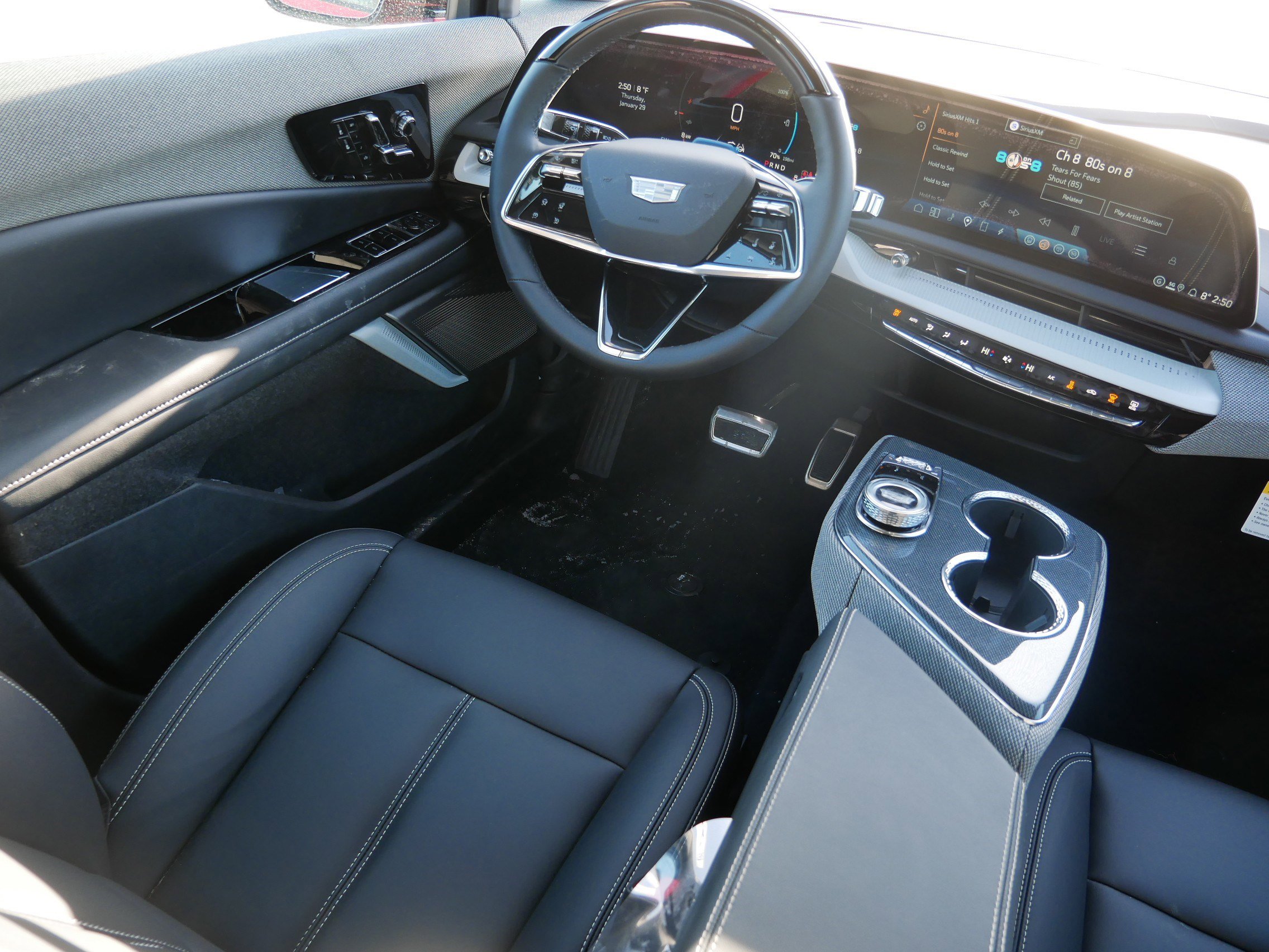 New 2026 Cadillac Optiq Luxury 1 image 7