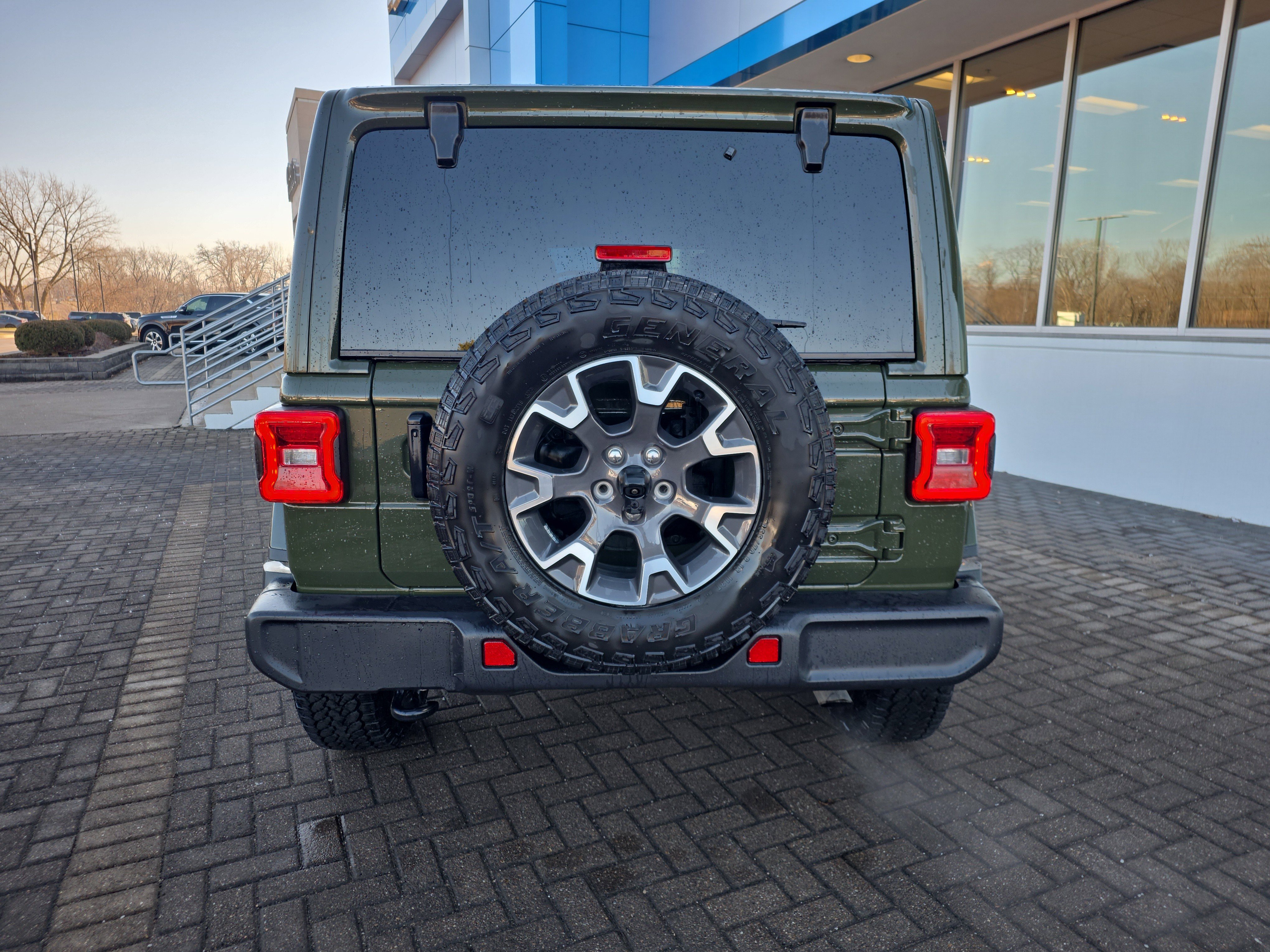 Used 2024 Jeep Wrangler Sahara w/ Technology Group image 4