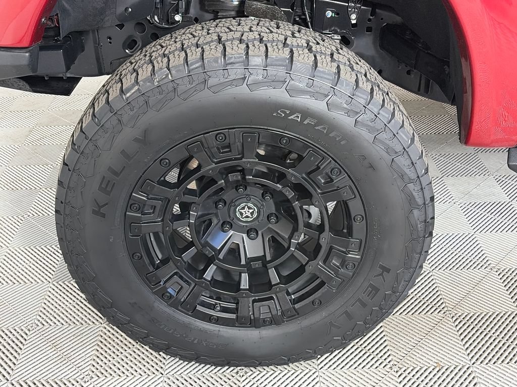 Used 2023 Ford F150 Lariat w/ Equipment Group 502A High AWD/4WD image 8