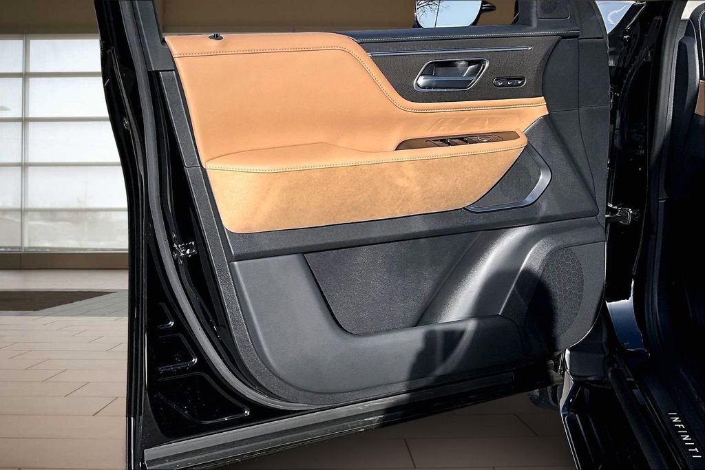 New 2026 INFINITI QX80 Luxe w/ Cargo Package AWD/4WD image 23