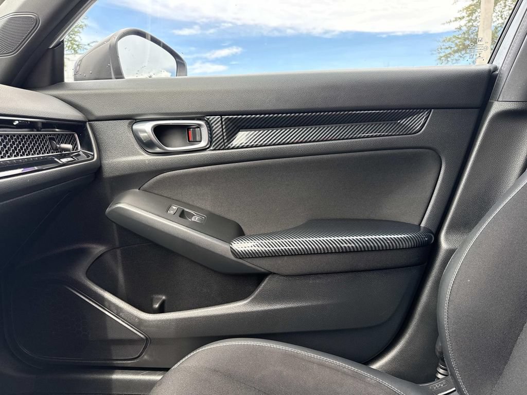Used 2023 Honda Civic Sport image 25