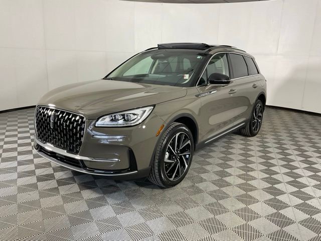 Used 2025 Lincoln Corsair Reserve AWD/4WD image 1