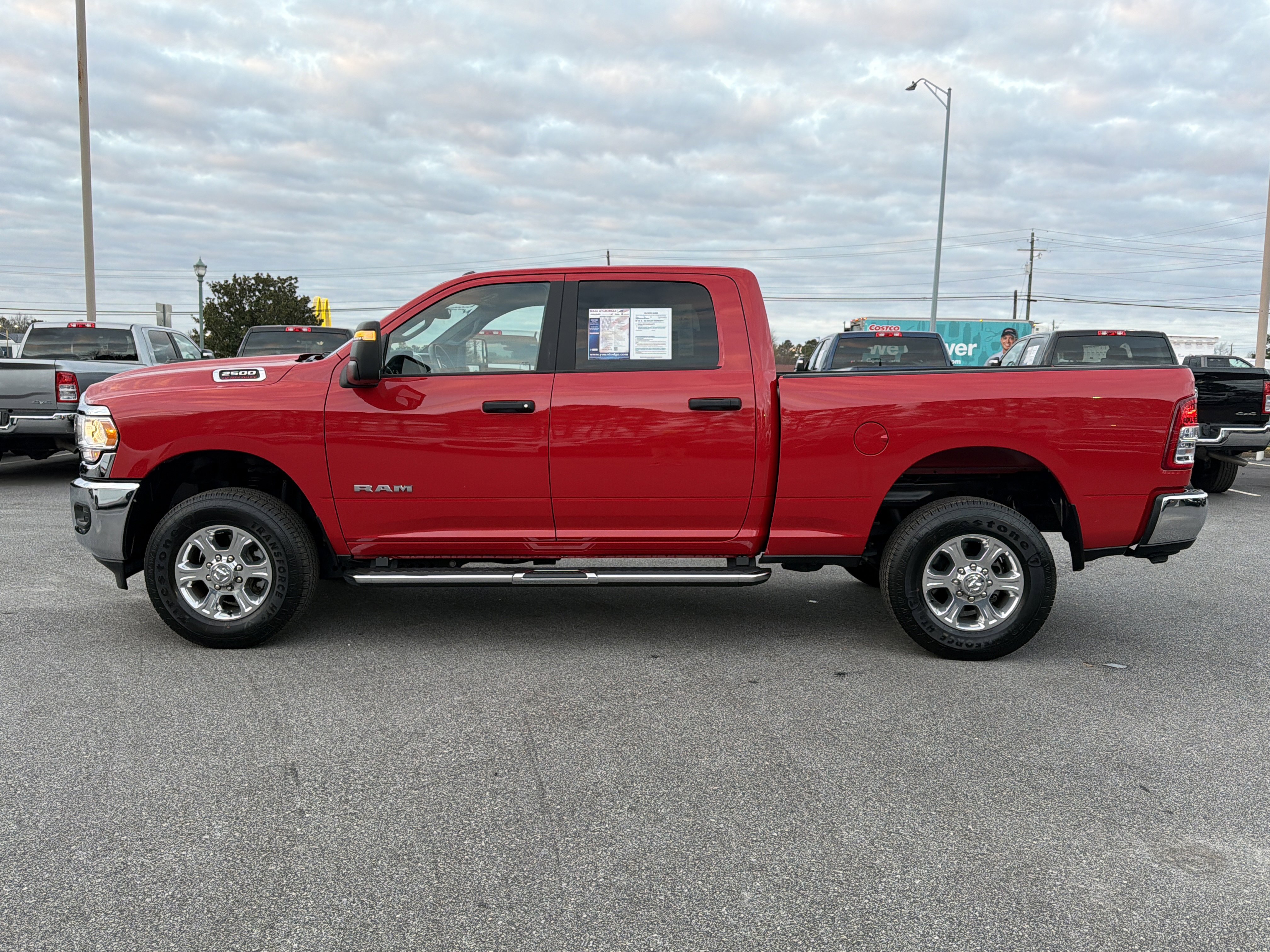 Used 2024 RAM 2500 Big Horn w/ Bed Utility Group image 9
