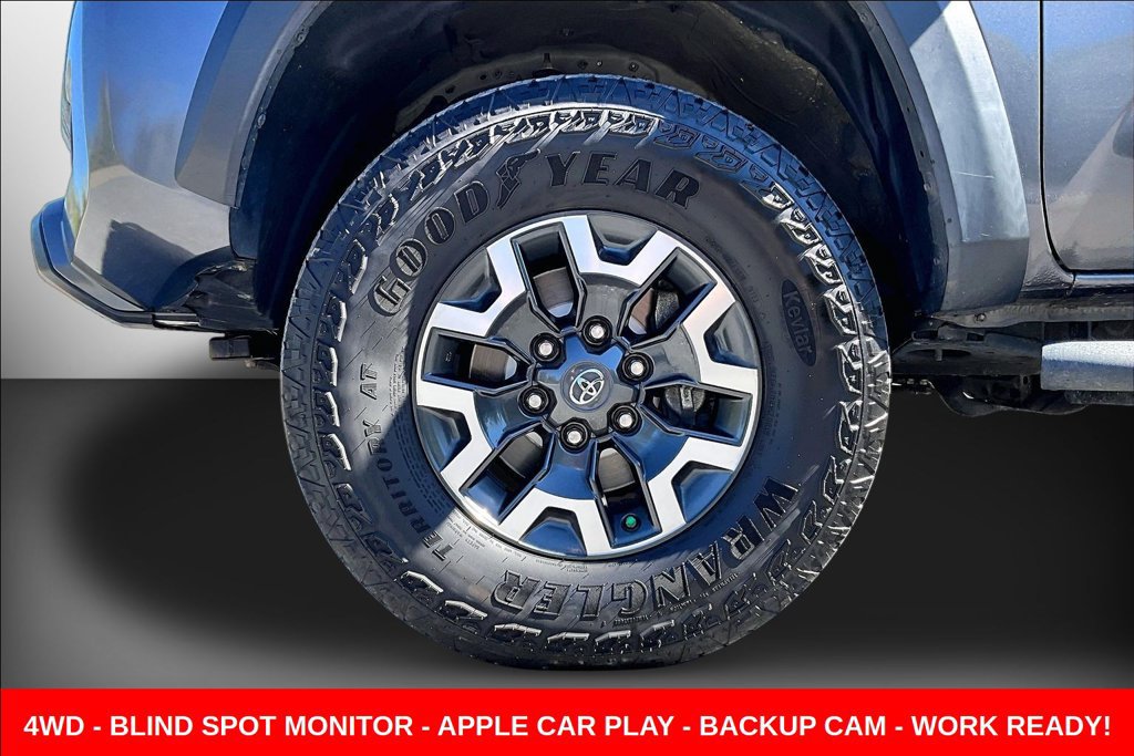 Used 2020 Toyota Tacoma TRD Off-Road AWD/4WD image 37