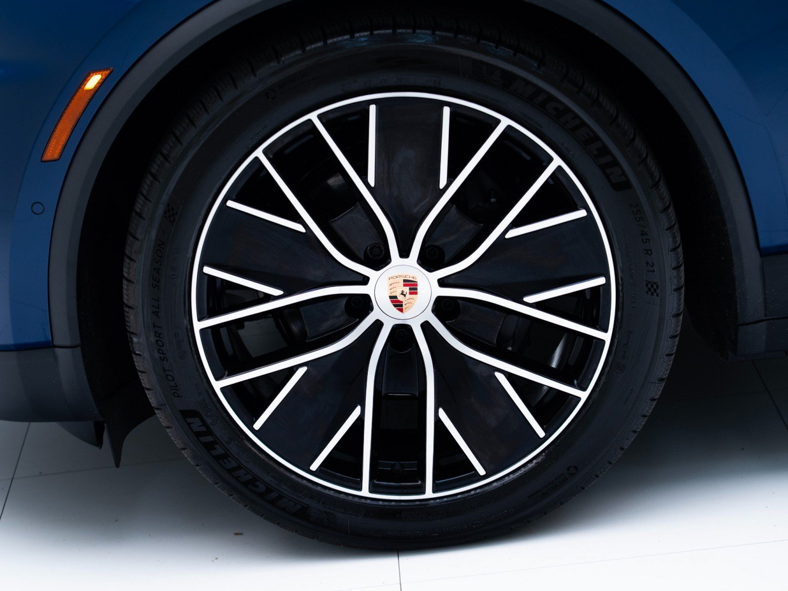 New 2026 Porsche Macan Electric RWD image 12
