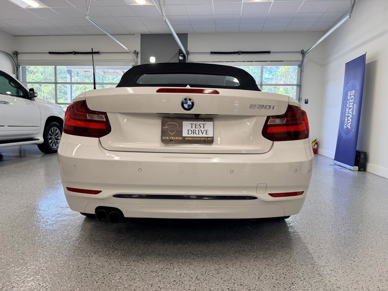 Used 2017 BMW 230i Convertible RWD image 7