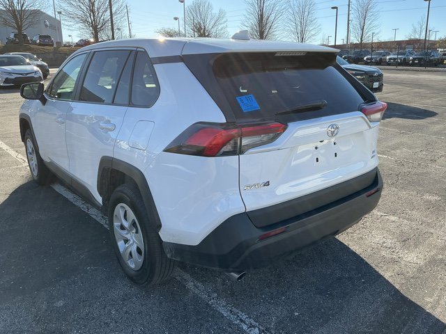 Used 2024 Toyota RAV4 LE image 8