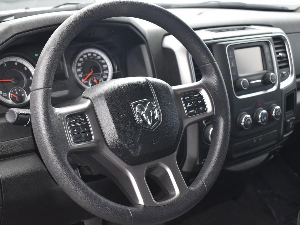 Used 2022 RAM 1500 Classic SLT image 6