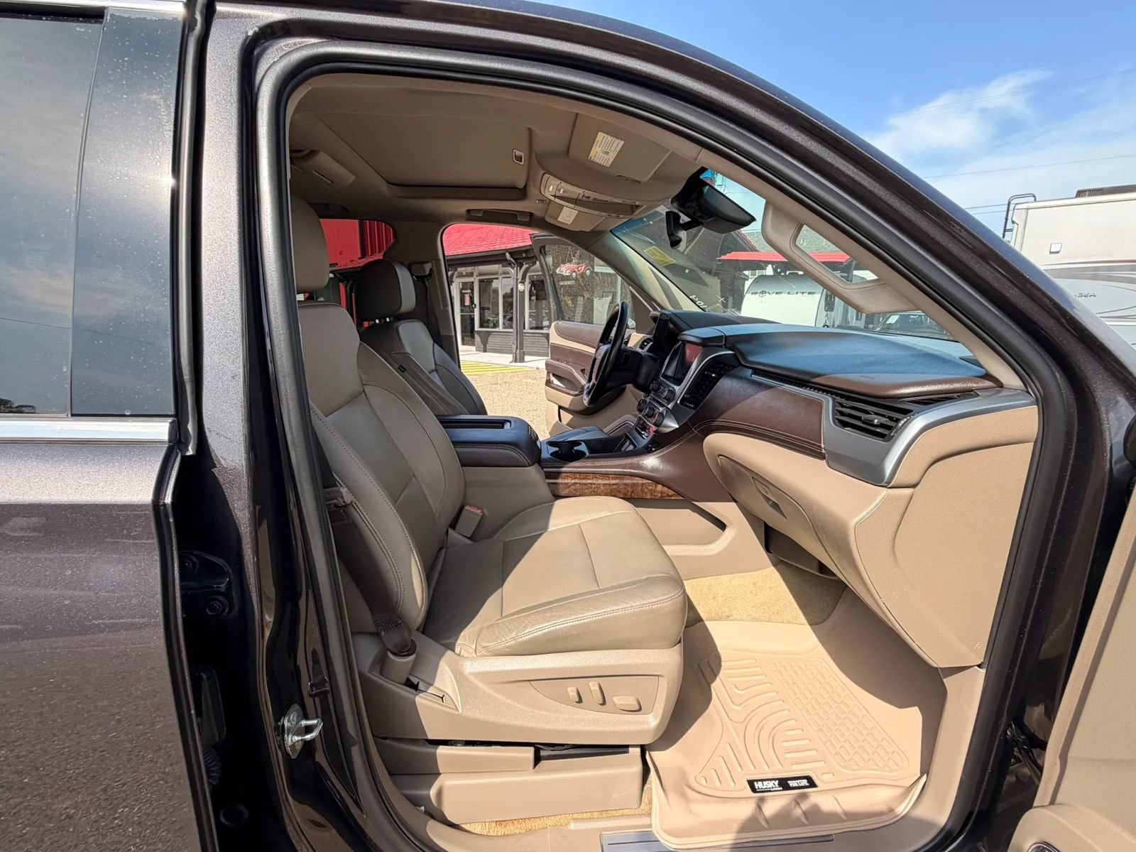 Used 2018 Chevrolet Tahoe LT AWD/4WD image 24