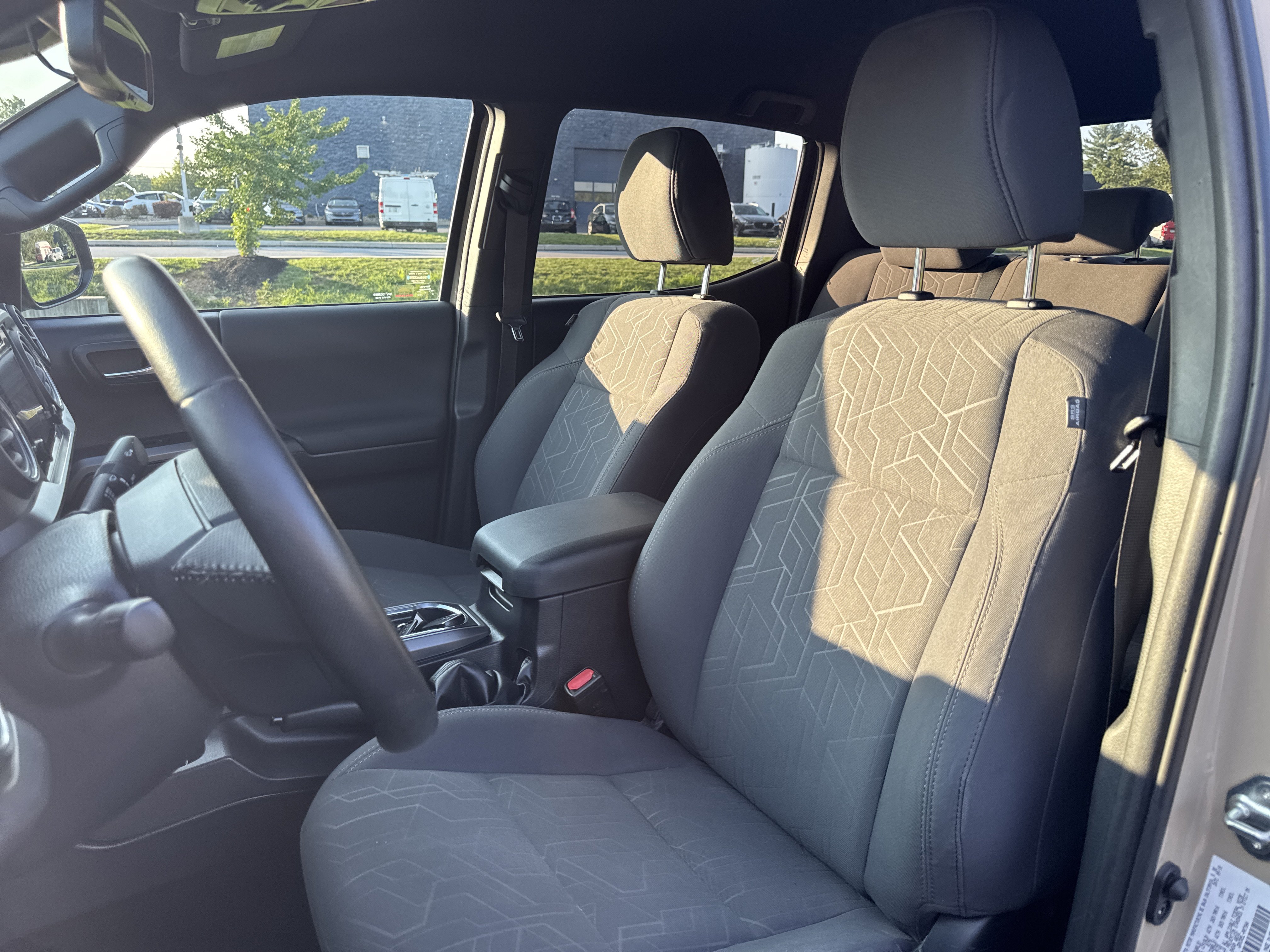 Used 2019 Toyota Tacoma TRD Off-Road AWD/4WD image 13