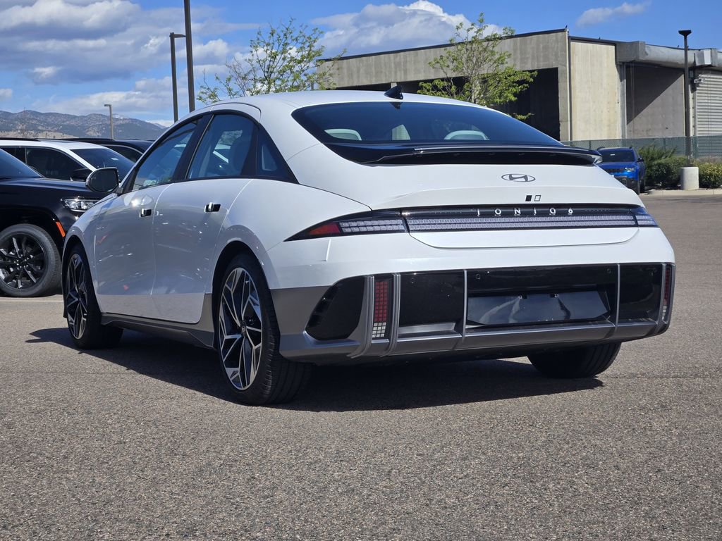Used 2025 Hyundai Ioniq 6 SEL image 3