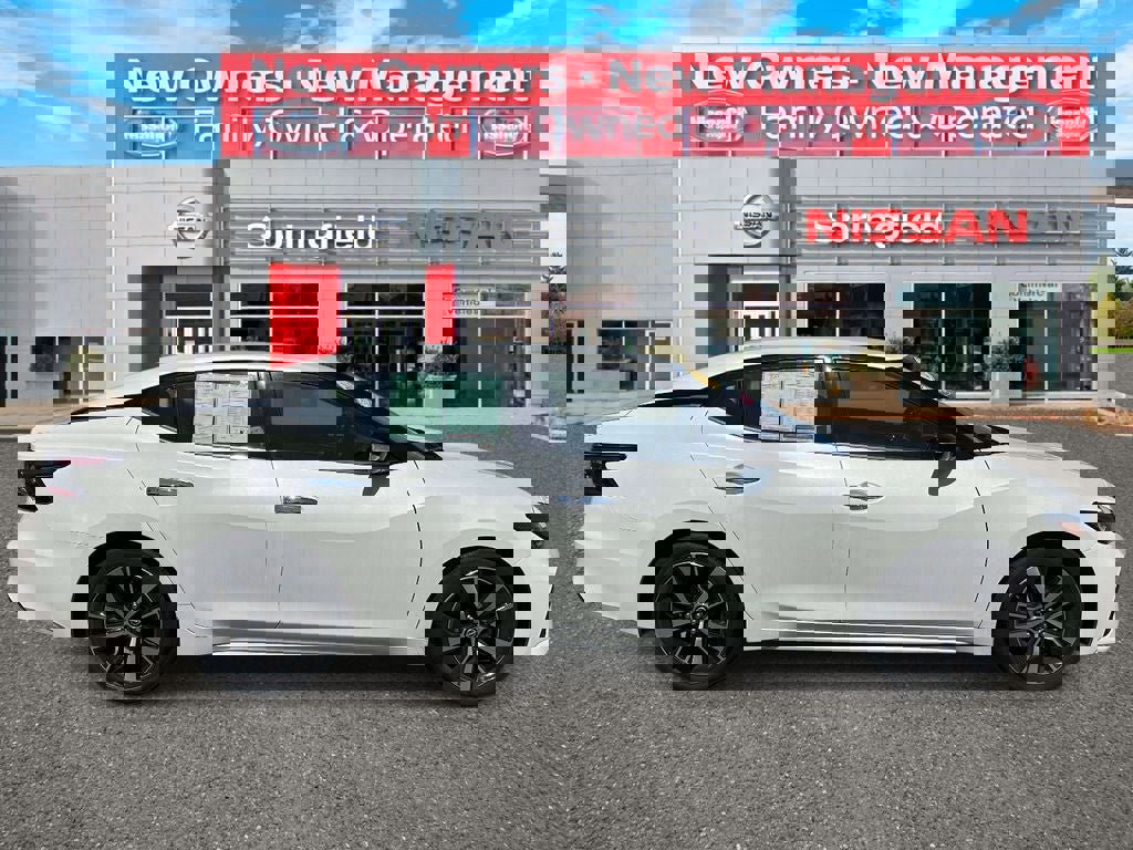 Used 2023 Nissan Maxima SV w/ Floor Mat Group image 4