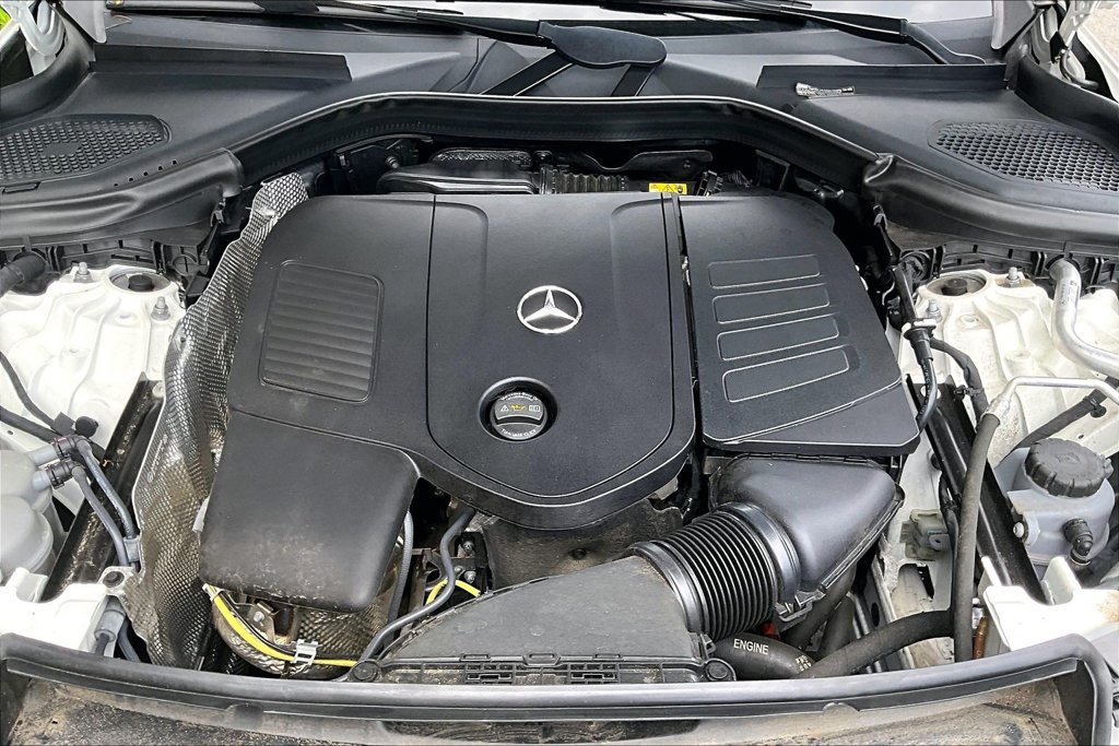 Certified 2025 Mercedes-Benz GLC 350e 4MATIC image 9
