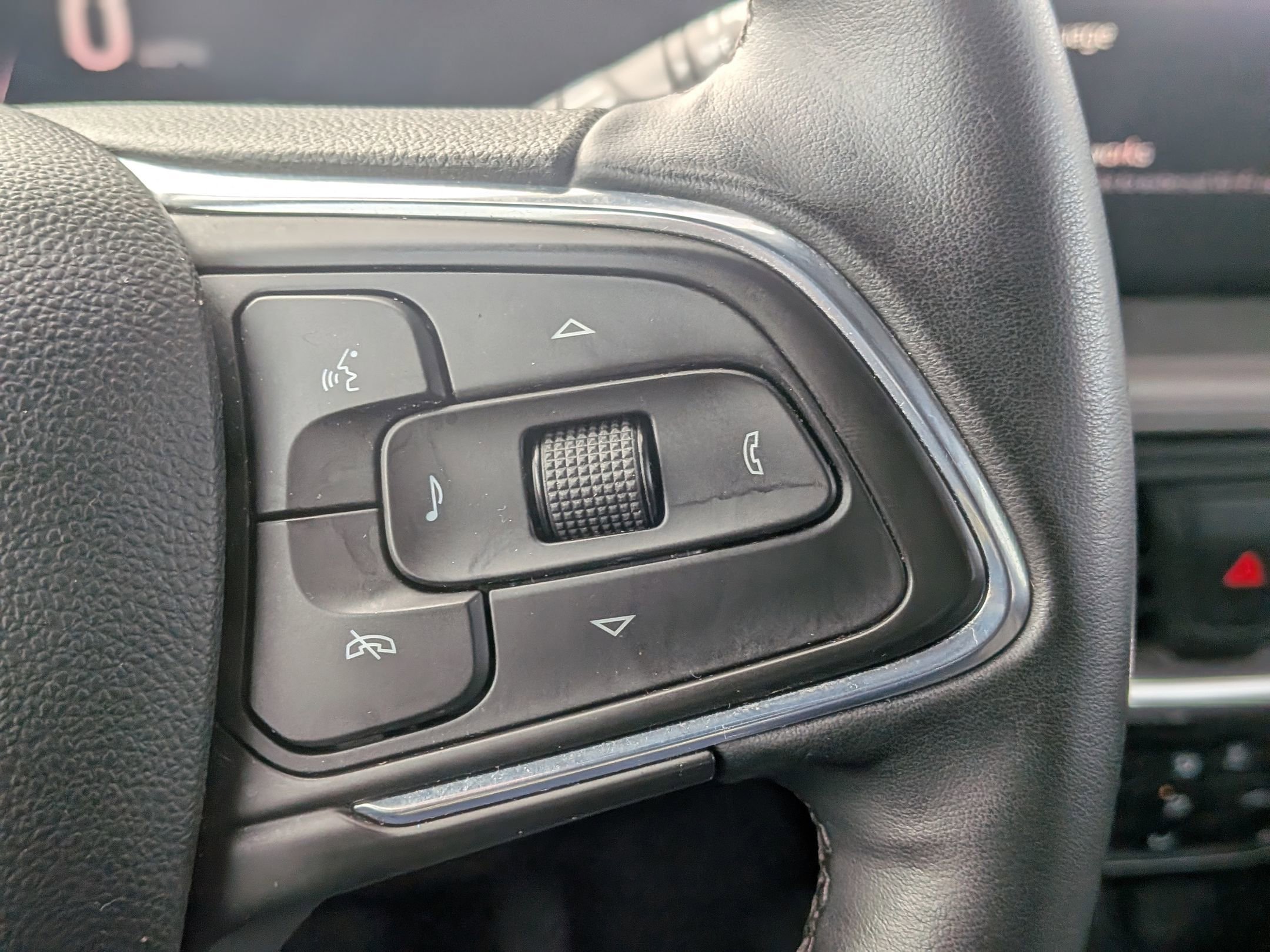 Used 2024 Buick Encore GX Sport Touring w/ Comfort Package image 23