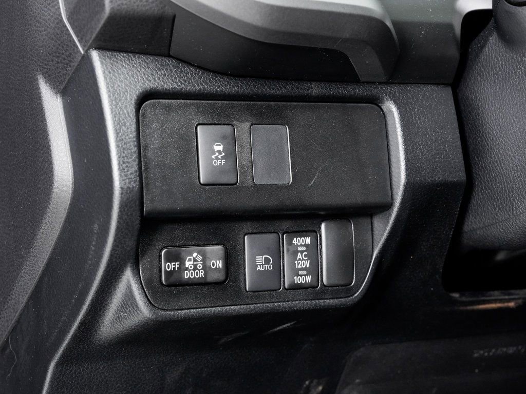 Used 2021 Toyota Tacoma TRD Sport AWD/4WD image 10