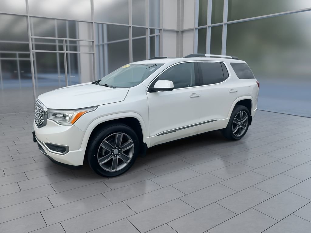 Used 2017 GMC Acadia Denali w/ Technology Package image 4