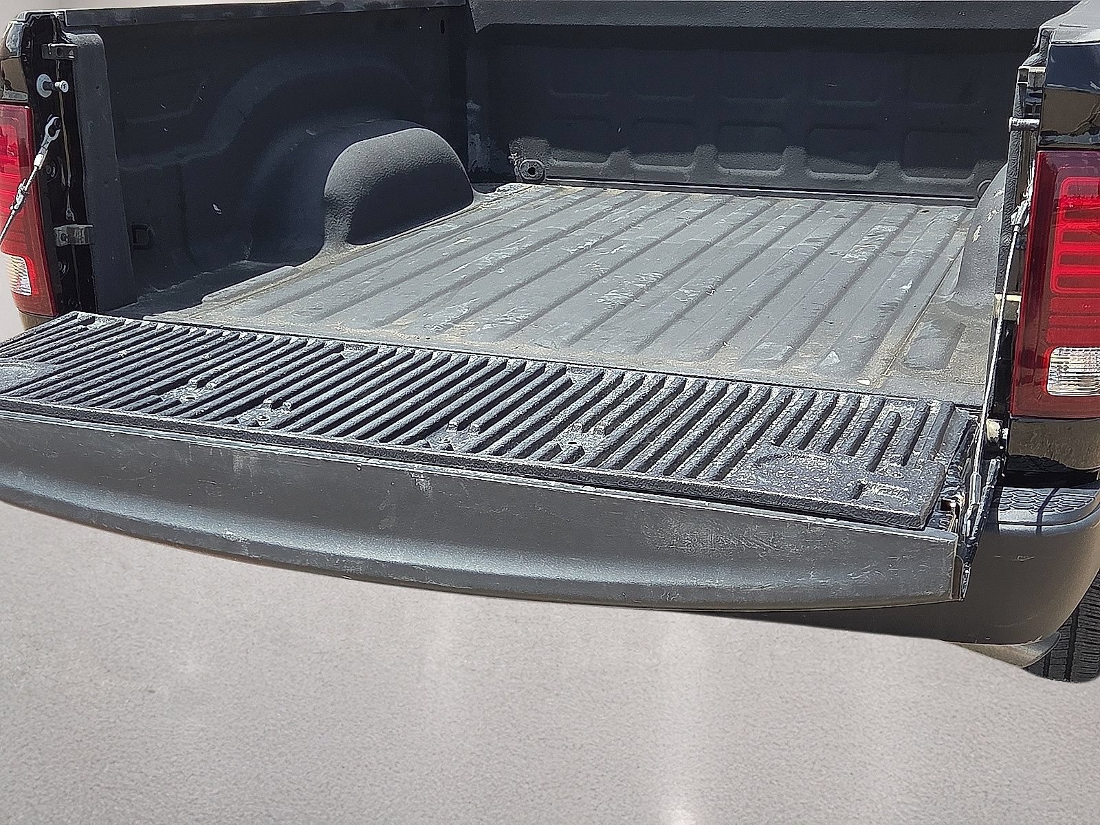 Used 2024 RAM 1500 Classic Warlock RWD image 16
