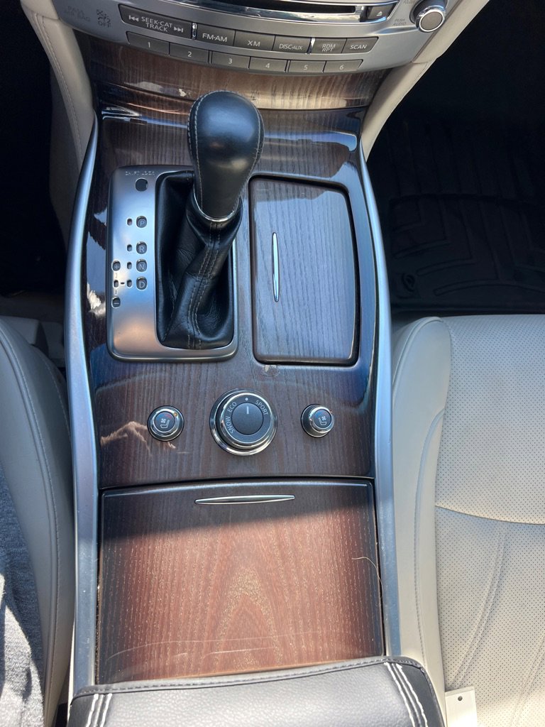 Used 2015 INFINITI Q70 L 3.7 w/ Deluxe Touring Package image 37