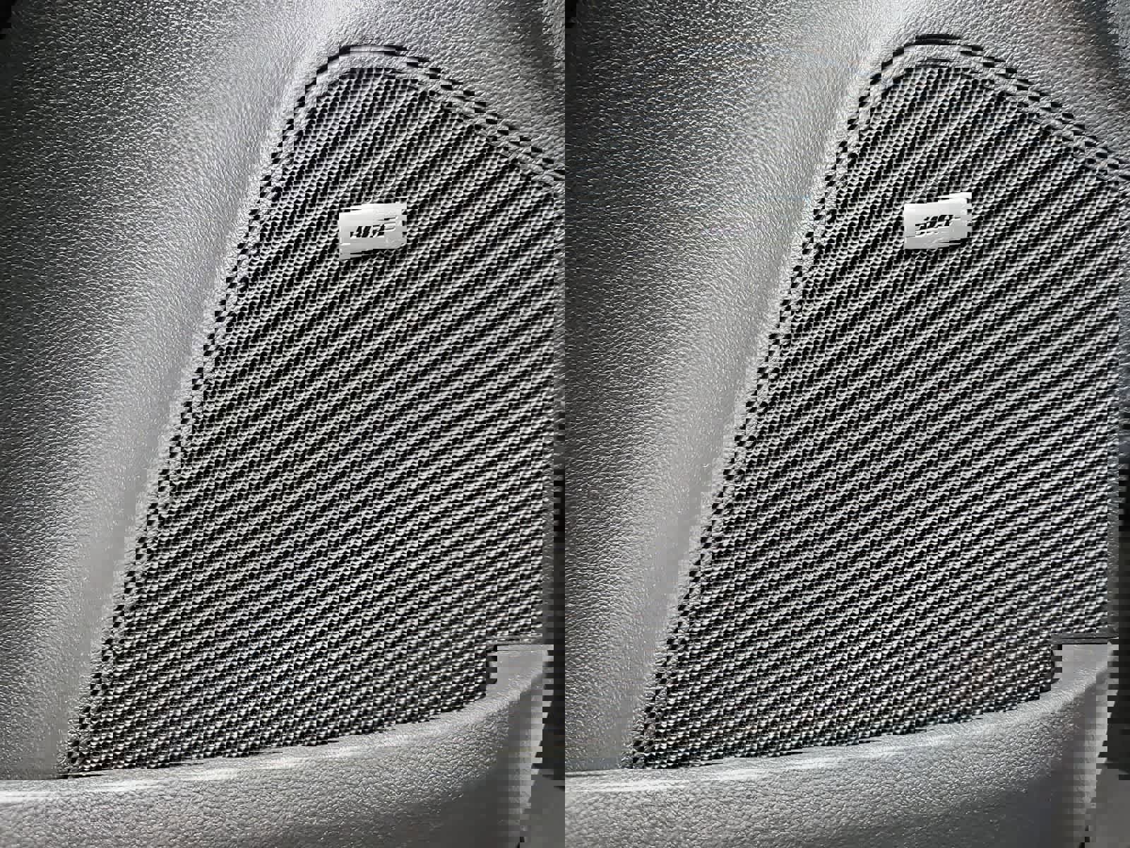 Used 2020 Chevrolet Trax LT w/ Sun & Sound Package AWD/4WD image 29