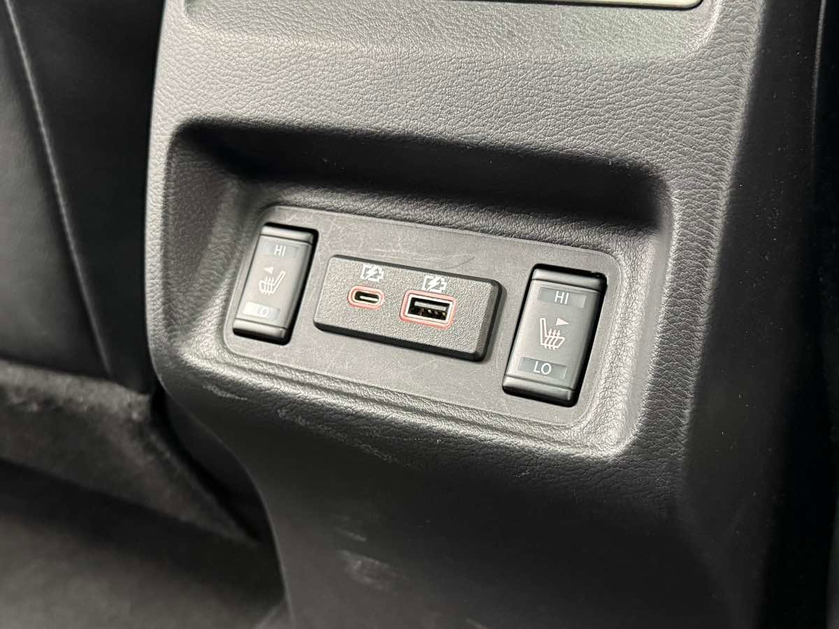 Used 2023 Nissan Maxima SL image 27