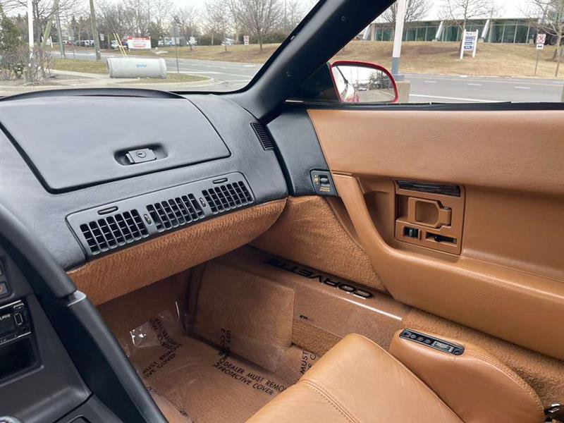 Used 1990 Chevrolet Corvette Convertible RWD image 65