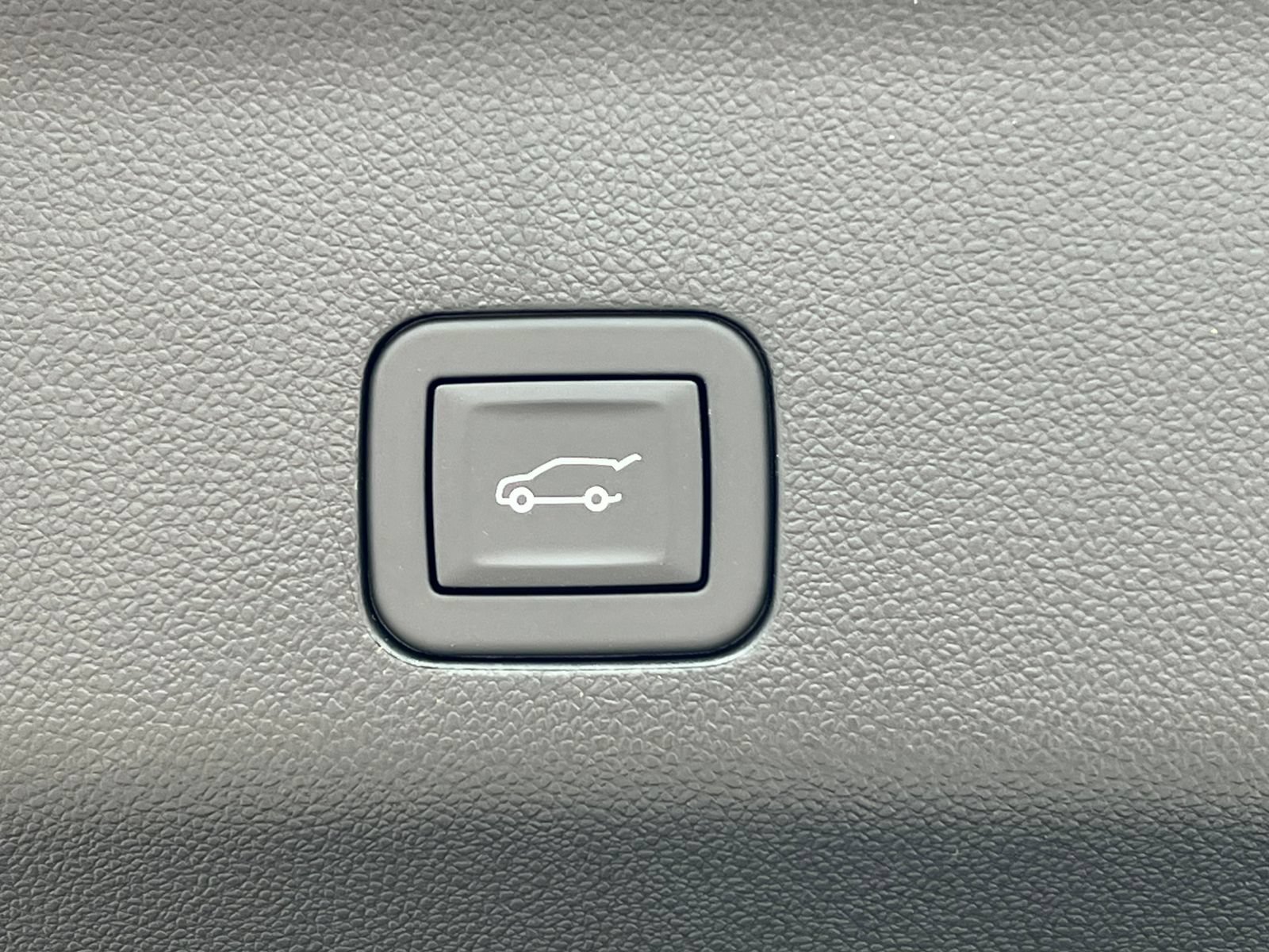 New 2026 GMC Yukon AT4 w/ AT4 Premium Plus Package AWD/4WD image 47