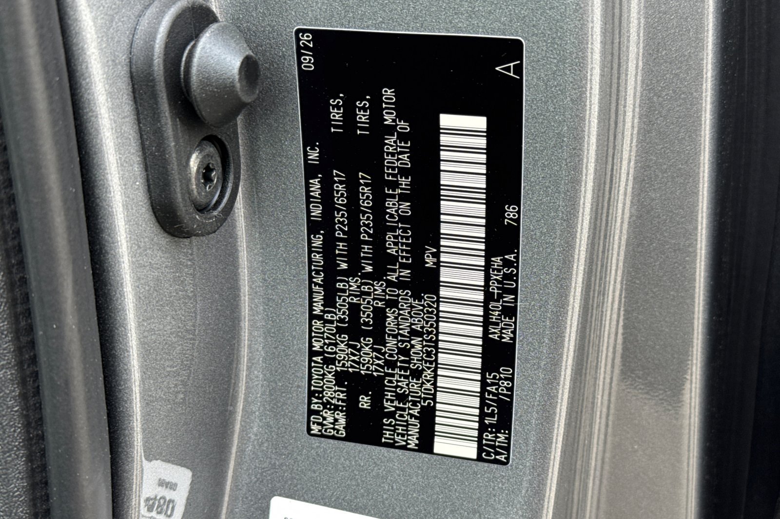 New 2026 Toyota Sienna LE FWD image 36