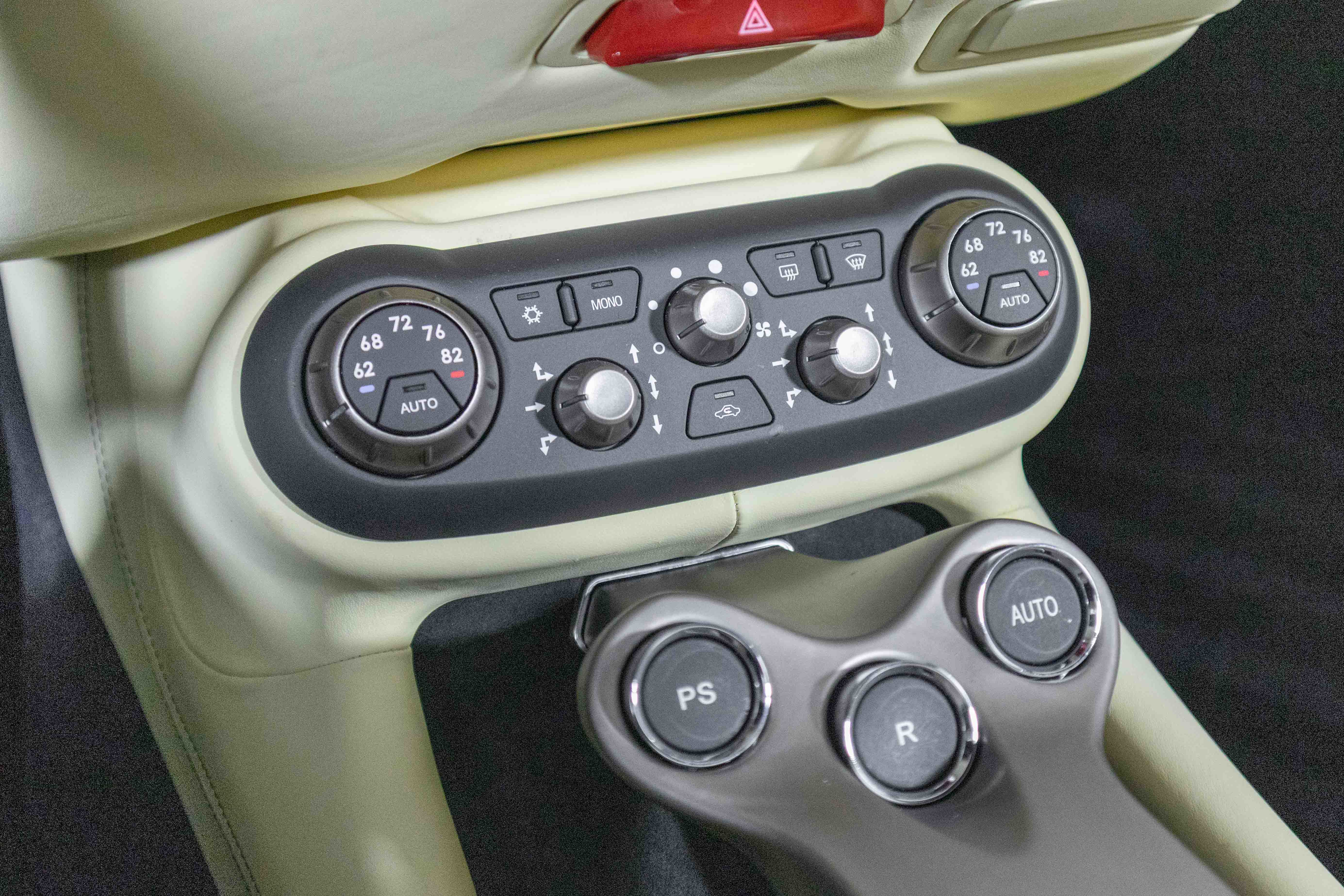 Used 2010 Ferrari California image 33