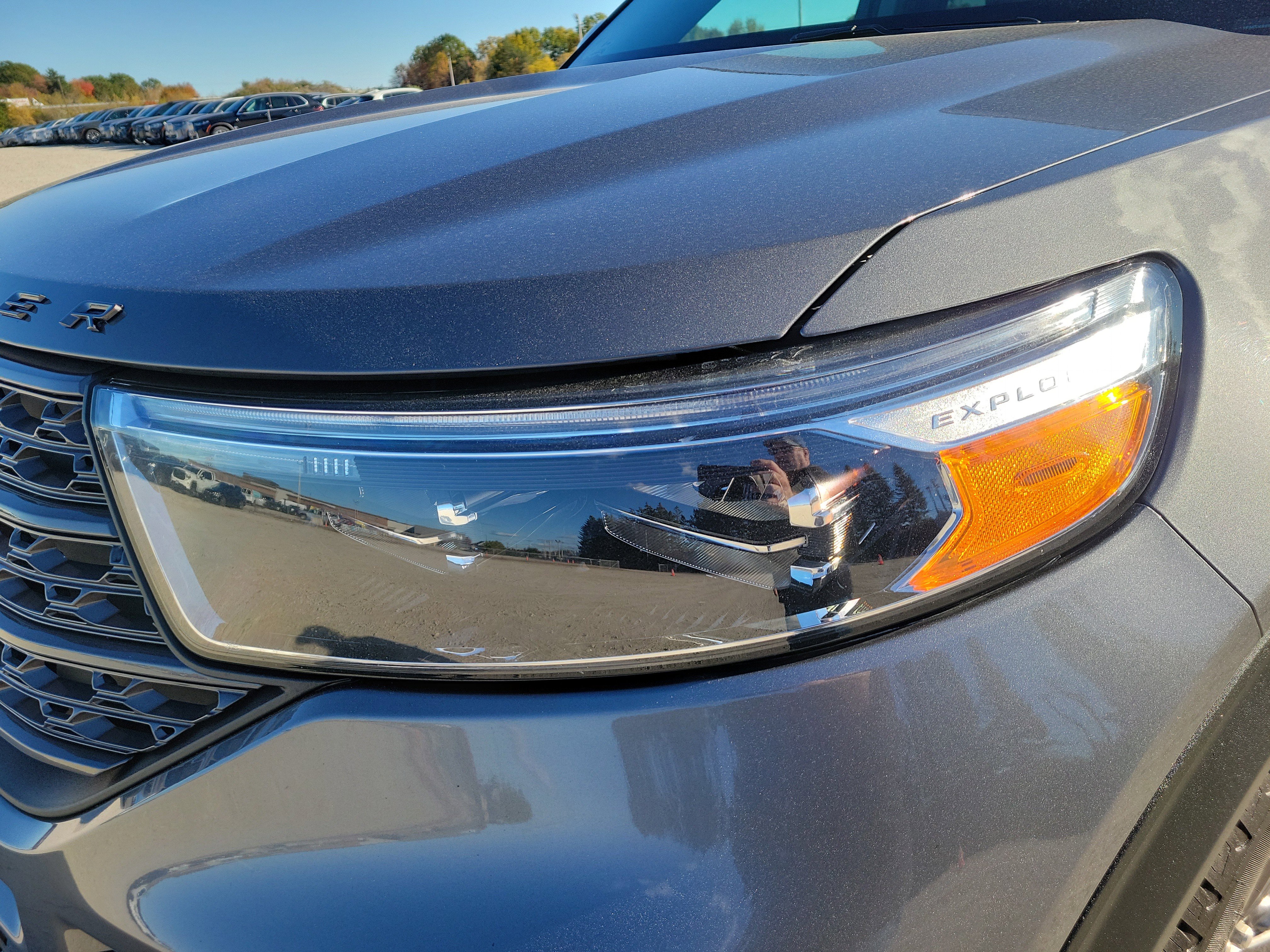 Used 2022 Ford Explorer XLT w/ Equipment Group 202A image 9