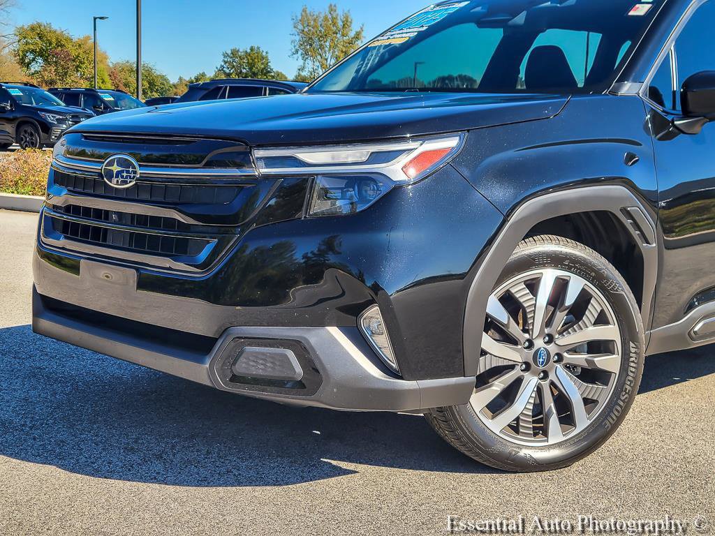 Certified 2025 Subaru Forester Touring AWD/4WD image 3